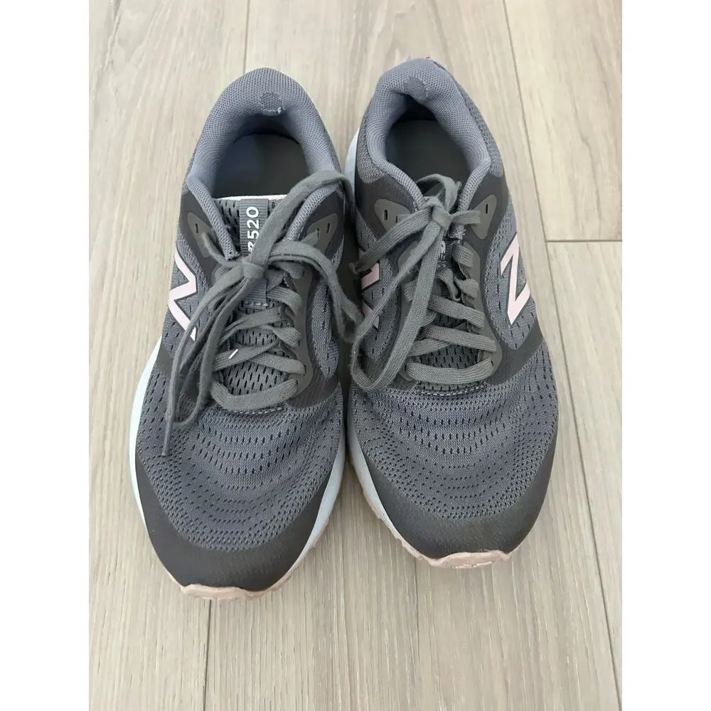 New Balance 520 Athletic Cross Training Lightweight Women's Shoes Size 8 Gray